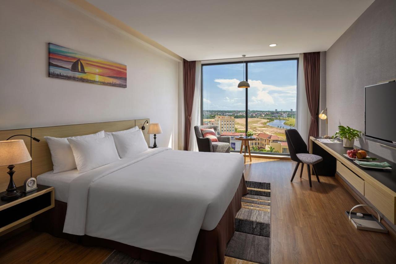 Khach San Sam Quang Binh Hotel Dong Hoi Kültér fotó